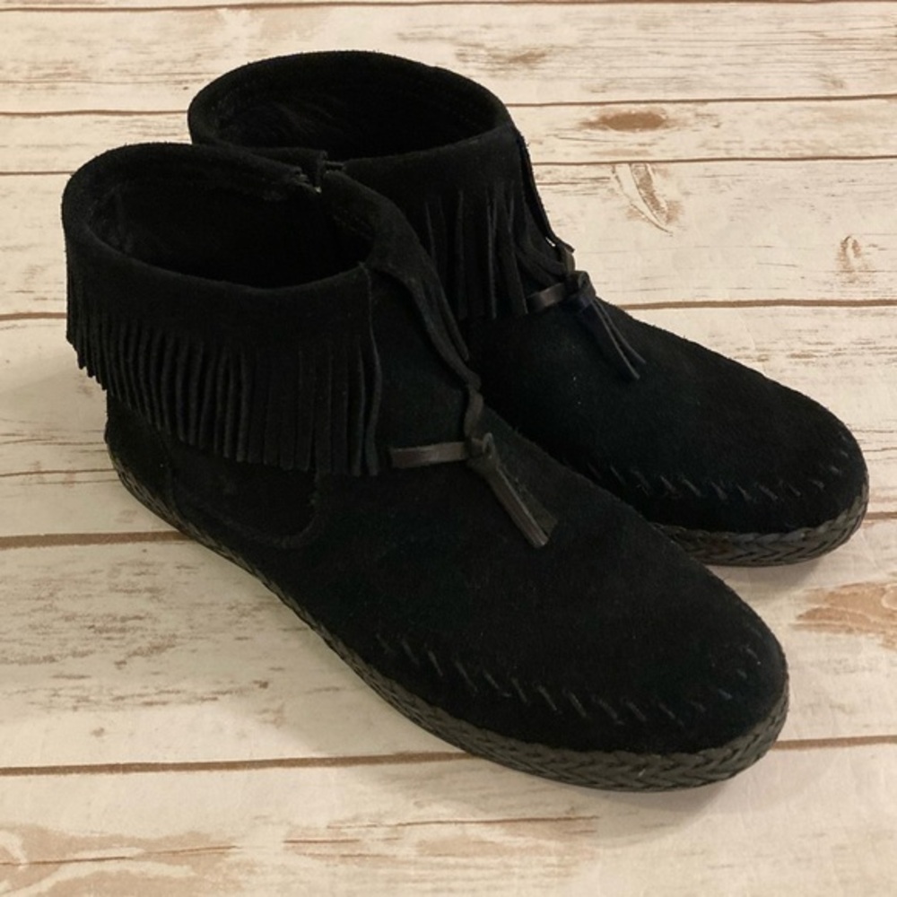UGG Kennadi Fringe Ankle Moccasin Booties Black Suede Size 6.5